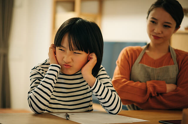 小学生の反抗期に見られる態度とは？